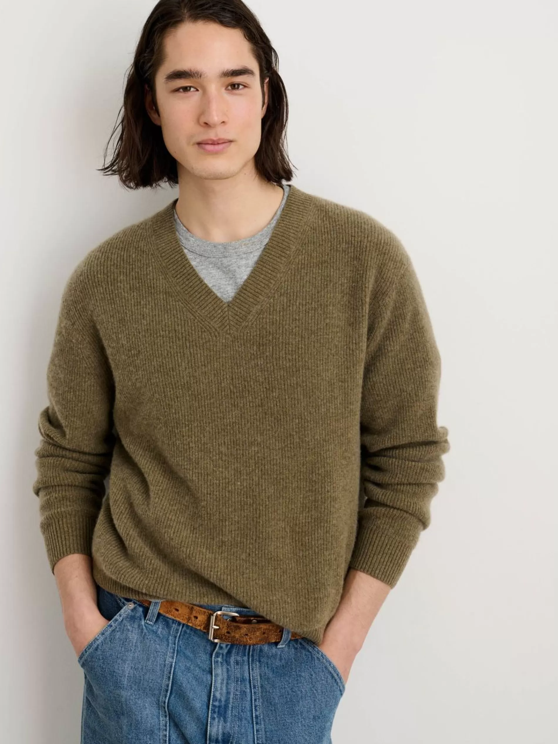 Alex Mill V-Neck Sweater In Lightweight Cashmere Heather Olive Cheap